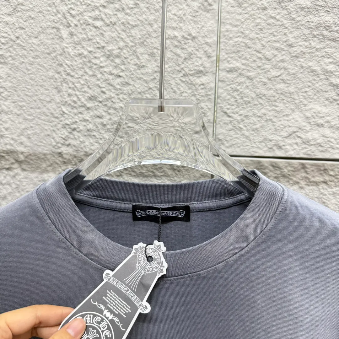 🅿️190 CH*Cro Heart 2025 Spring and Summer New Style Heavy pickling with gradient distressing Chest logo Classic Sanskrit horseshoe print Customized fabric Short-sleeved T-shirt Uniform for men and women Size: S M L